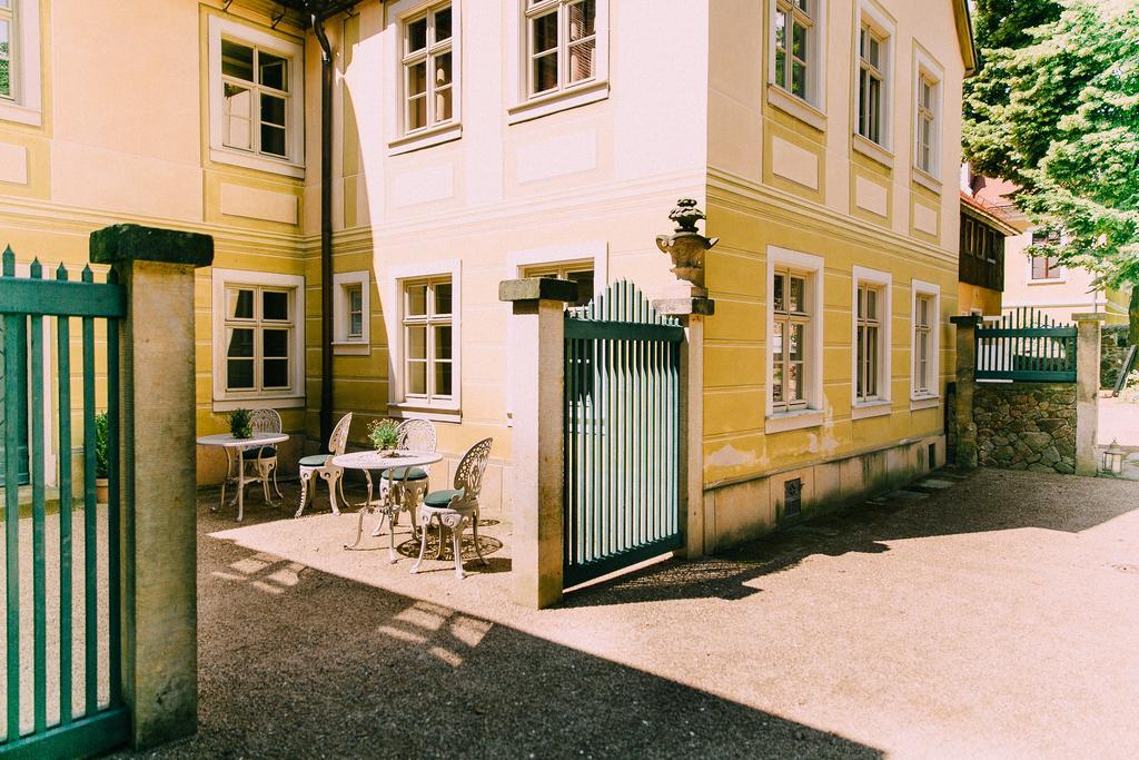 Hotel Villa Sorgenfrei & Restaurant Atelier Sanssouci Radebeul Exterior foto